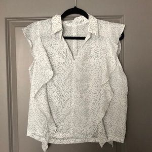 Flutter sleeve blouse